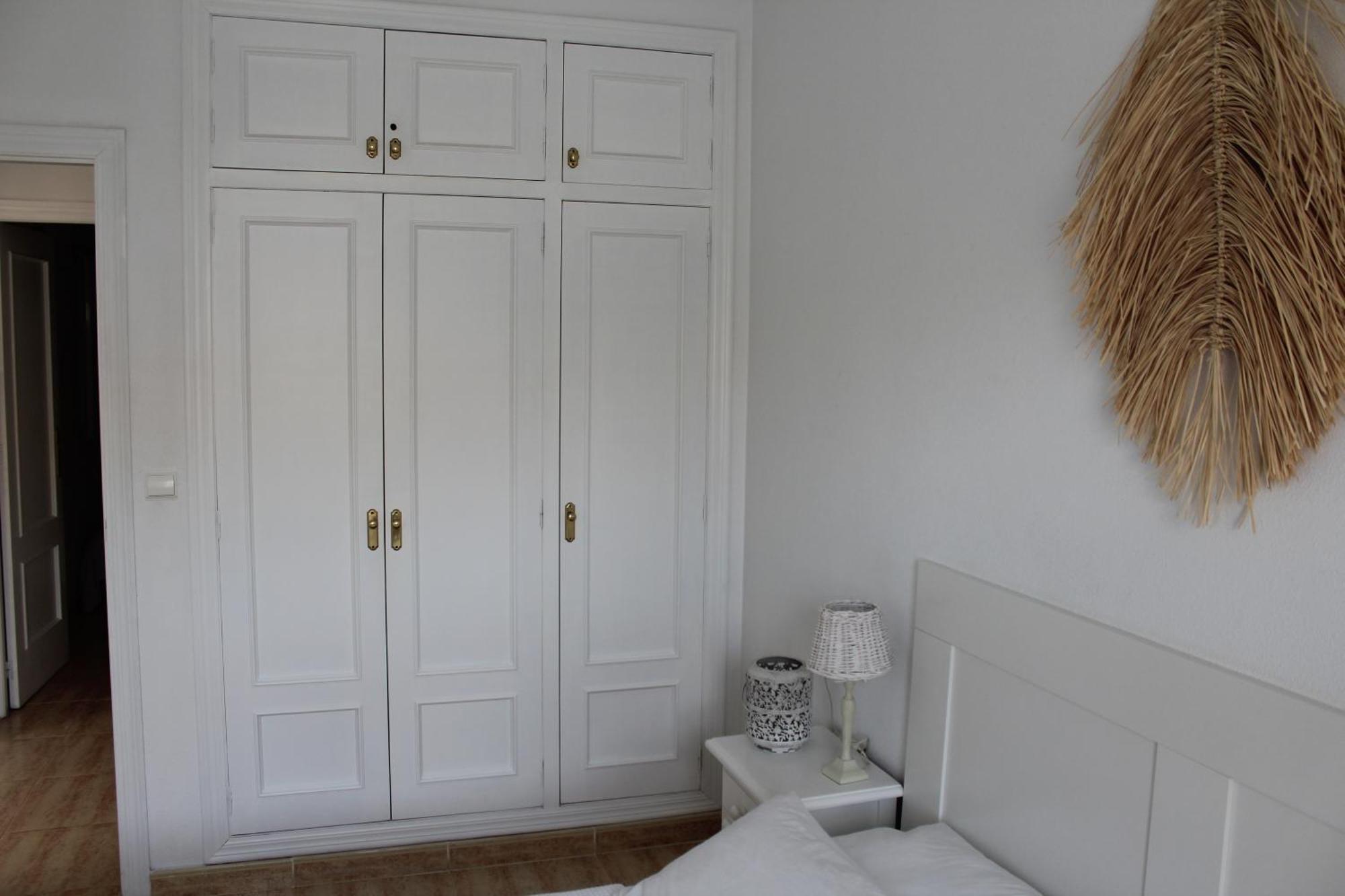 Bungalow With 2 Bedrooms And Roof Terrace In The Center Of La Zenia. Free Wifi. Orihuela Exterior photo